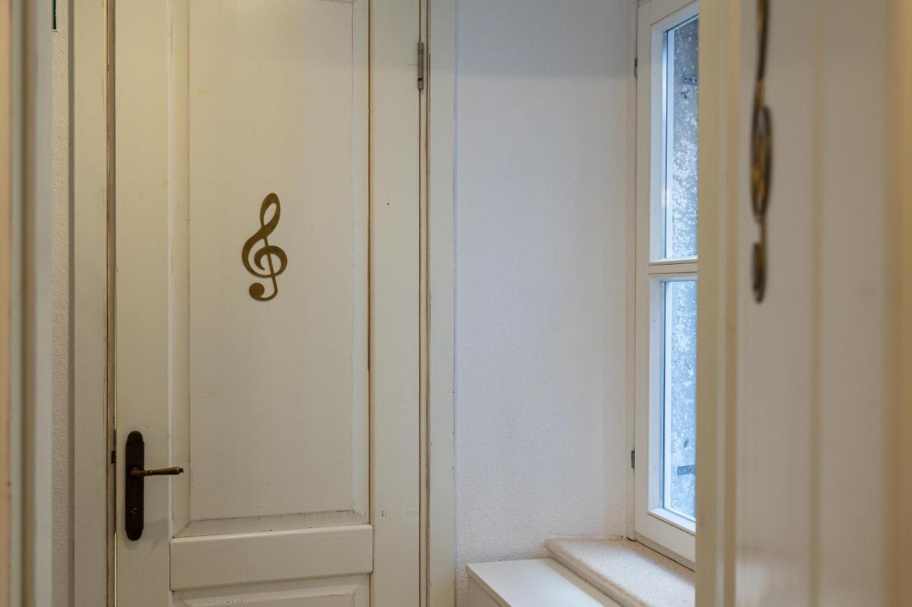 Sounds Of Apartman